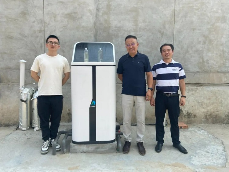 中東客戶參觀懷來力鼎清道夫單戶式家用污水處理設(shè)備站點 中東客戶參觀懷來力鼎清道夫單戶式家用污水處理設(shè)備站點